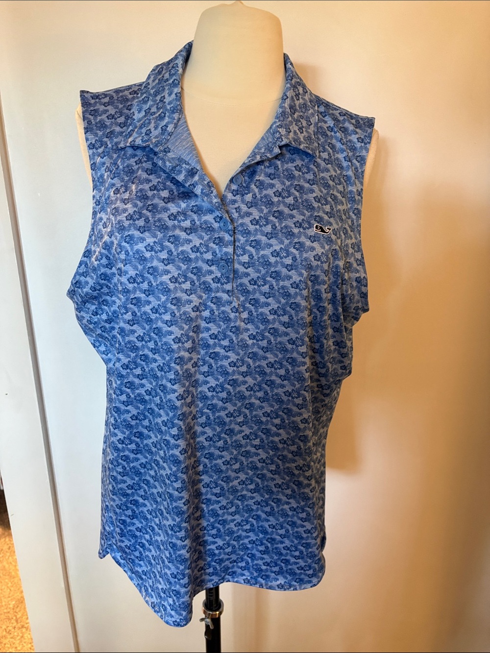 Vineyard Vines Blue Floral Sleeveless Polo Big Cedar Golf
